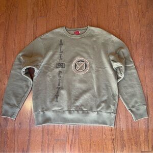 Y2K Vintage Guess Men’s Fleece Crewneck Pullover Sweater Size Medium Olive